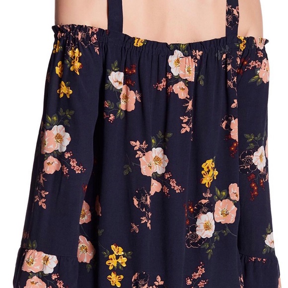 Sanctuary Cassie off the shoulder blouse Small - Picture 2 of 4